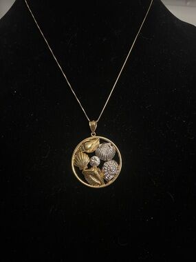 Two tone 14Kt gold Seashell Pendant Necklace - Women Jewelry